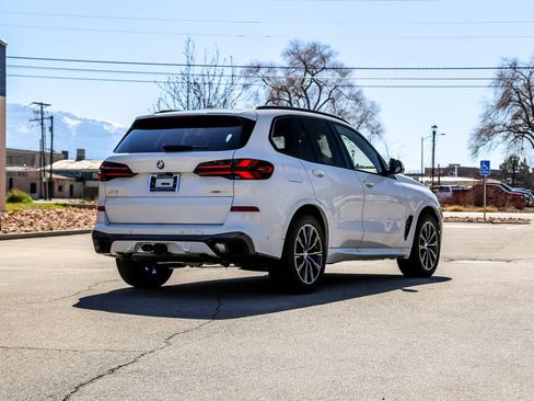 New 2026 BMW X5 xDrive40i w/ M Sport Package image 5
