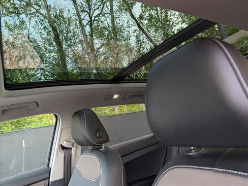 Certified 2023 Volkswagen Taos SEL AWD/4WD image 29