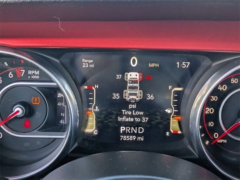 Used 2018 Jeep Wrangler Unlimited Rubicon w/ LED Lighting Group image 24