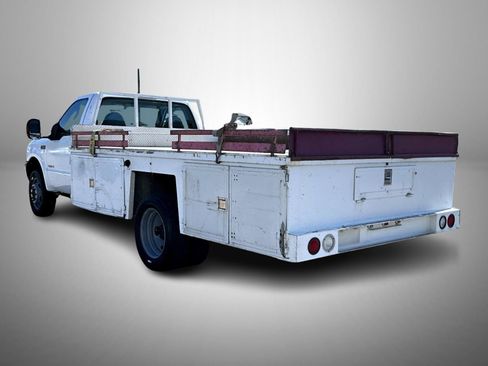 Used 2004 Ford F550 4x4 Regular Cab Super Duty image 7