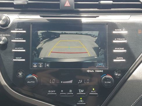Used 2020 Toyota Camry XSE FWD image 17