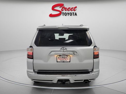 Certified 2024 Toyota 4Runner Limited AWD/4WD image 3