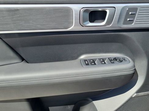 Used 2025 Hyundai Santa Fe Limited AWD/4WD image 14