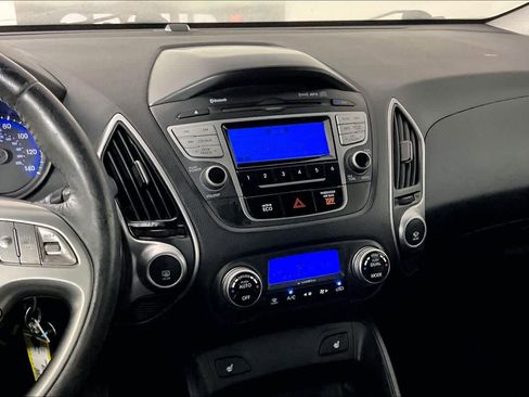 Used 2012 Hyundai Tucson Limited FWD image 6