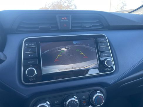 Used 2025 Nissan Versa SV image 24