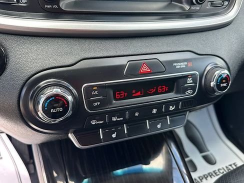 Used 2020 Kia Sorento EX FWD image 28