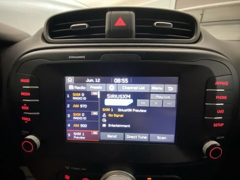 Used 2018 Kia Soul + FWD image 16