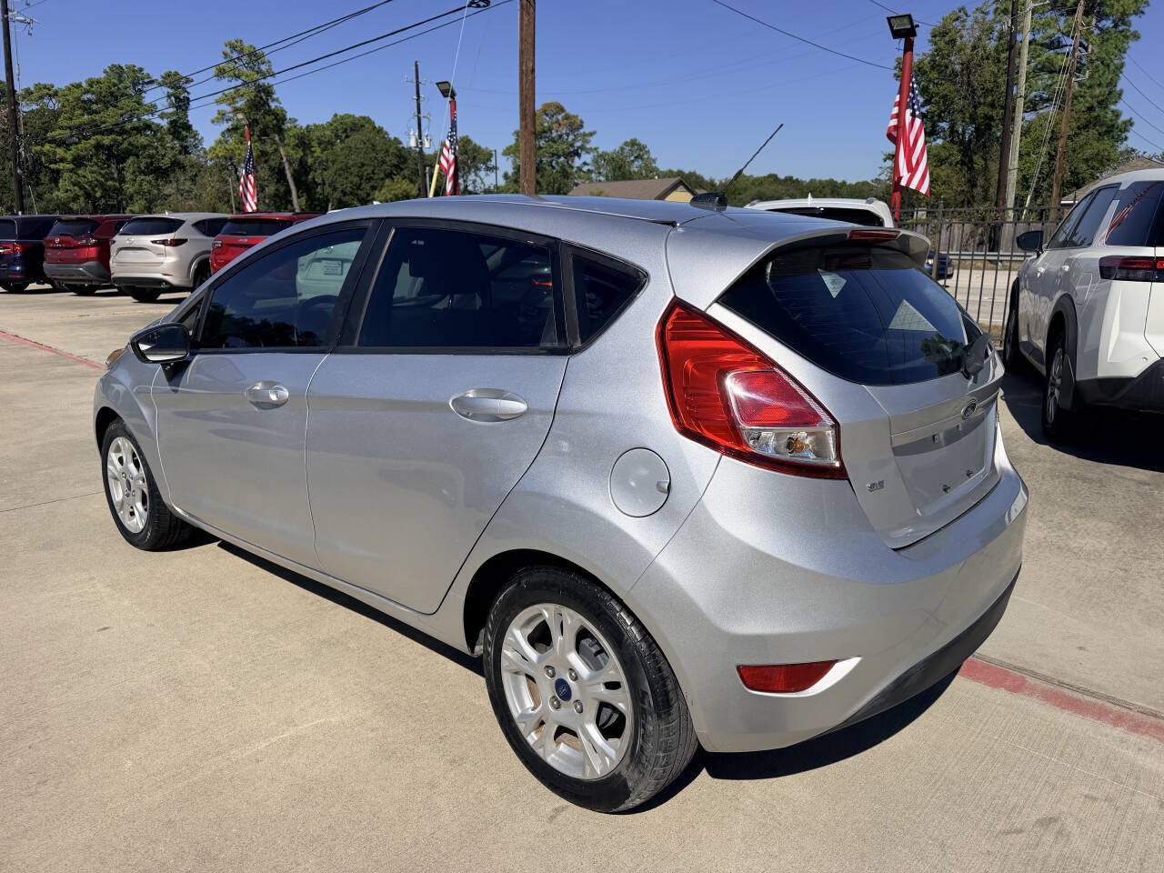 Used 2016 Ford Fiesta SE FWD image 7
