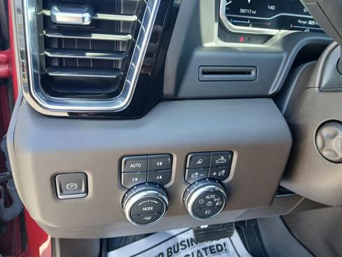 Used 2023 GMC Sierra 1500 Denali AWD/4WD image 29