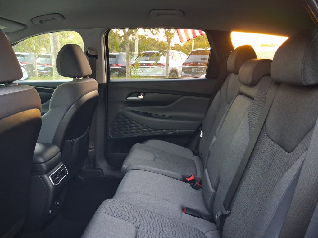 Used 2023 Hyundai Santa Fe SEL FWD image 11
