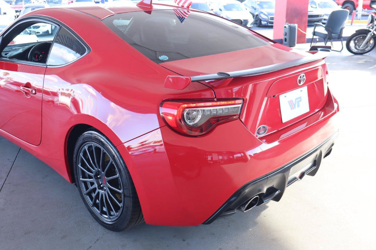 Used 2020 Toyota 86 RWD image 9