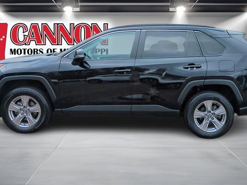 Used 2023 Toyota RAV4 XLE image 8