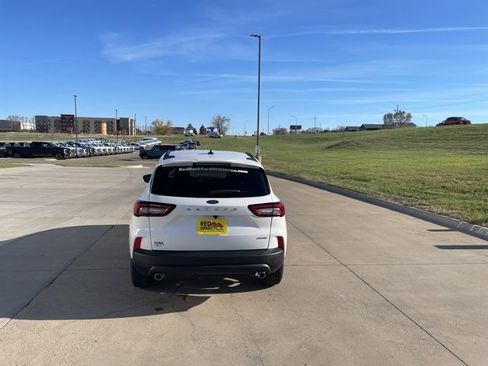 New 2025 Ford Escape ST-Line Select w/ Tech Pack #2 image 4