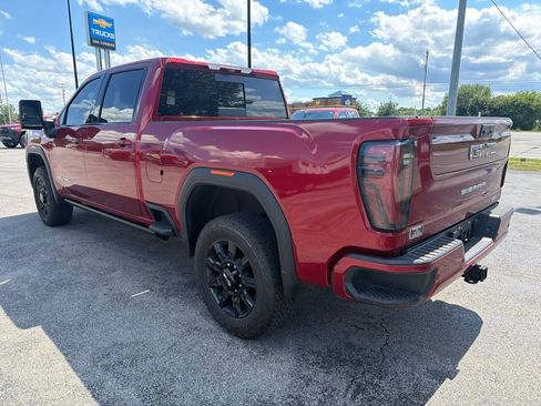 Used 2024 GMC Sierra 2500 AT4 w/ AT4 Premium Plus Package AWD/4WD image 4