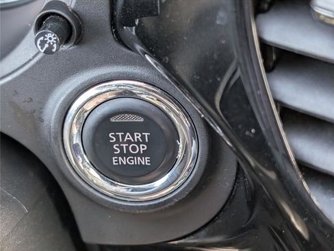 Used 2020 Mitsubishi Outlander SEL image 25