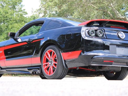 Used 2013 Ford Mustang GT Premium w/ Brembo Brake Pkg RWD image 11