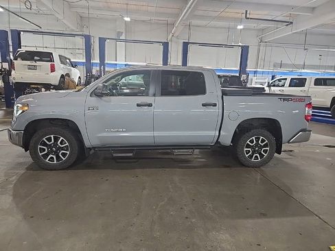 Used 2018 Toyota Tundra SR5 w/ TRD Off Road Package image 8