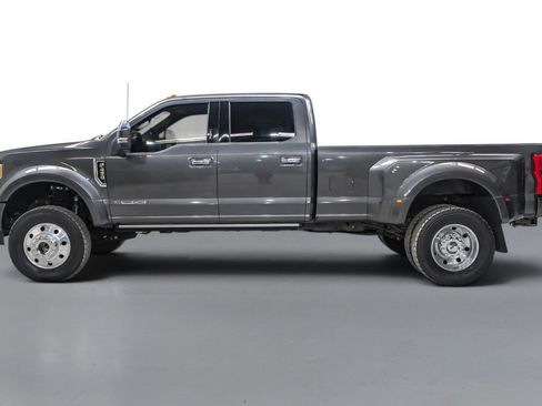 Used 2019 Ford F450 Platinum w/ Platinum Ultimate Package AWD/4WD image 9