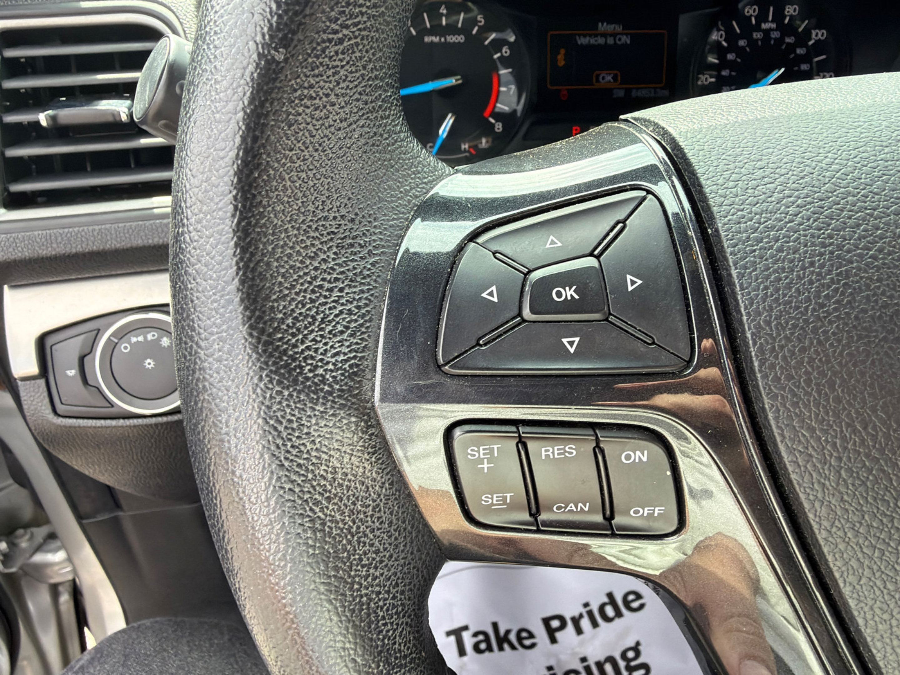 Used 2018 Ford Explorer XLT FWD image 20