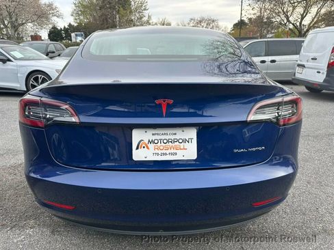 Used 2018 Tesla Model 3 Long Range image 9