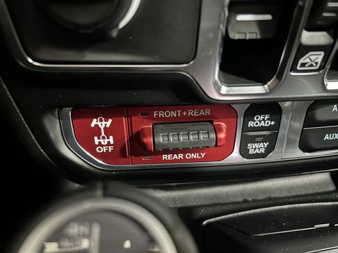 New 2026 Jeep Wrangler Unlimited Rubicon 392 w/ Quick Order Package 27X Moab AWD/4WD image 16
