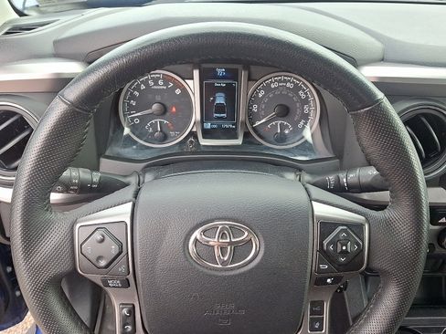 Certified 2023 Toyota Tacoma SR5 image 18