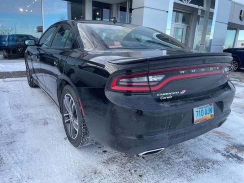 Used 2019 Dodge Charger SXT w/ Plus Group image 5