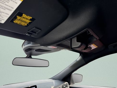 Used 2025 Ford Escape ST-Line AWD/4WD image 19