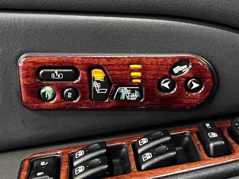 Used 2004 Chevrolet Avalanche Z71 w/ Sun And Sound Package AWD/4WD image 66