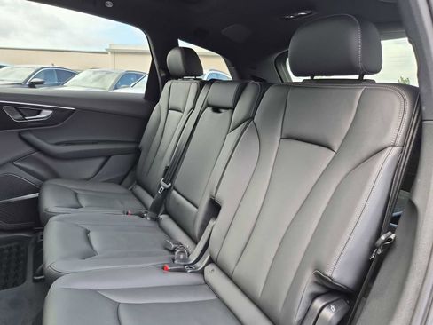 Used 2025 Audi Q7 2.0T Premium w/ Convenience Plus Package image 19
