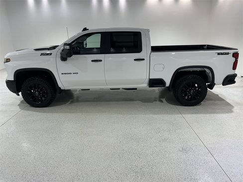 New 2026 Chevrolet Silverado 2500 LT w/ Trail Boss Package image 2