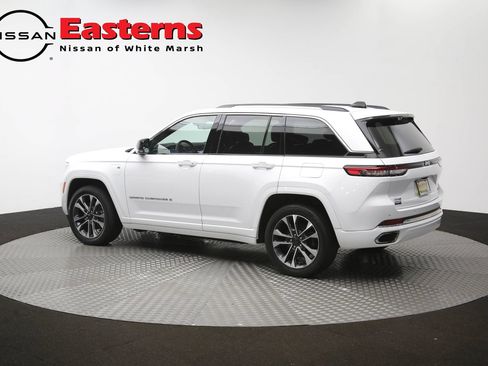 Used 2023 Jeep Grand Cherokee Overland w/ Advanced Protech Group III AWD/4WD image 67