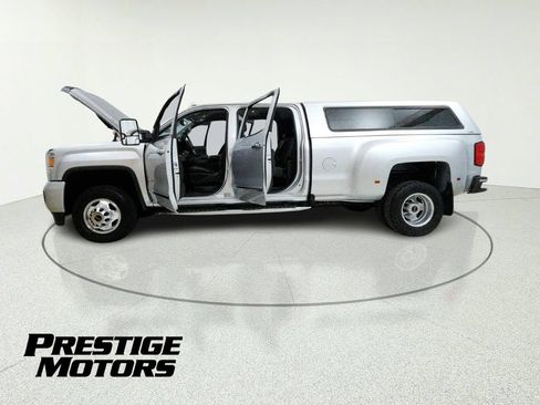 Used 2019 GMC Sierra 3500 Denali AWD/4WD image 11