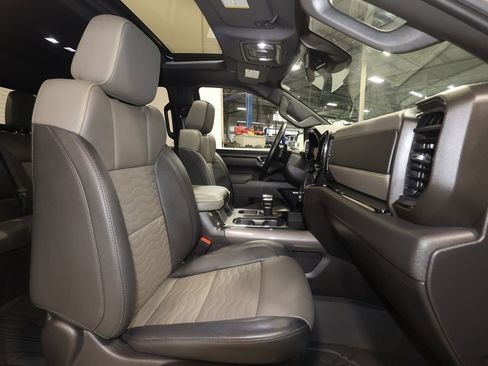 Used 2024 Chevrolet Silverado 1500 ZR2 AWD/4WD image 27