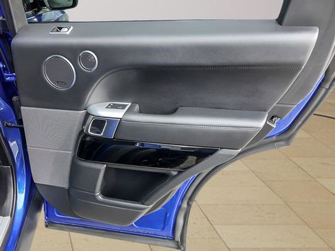 Used 2020 Land Rover Range Rover Sport SVR AWD/4WD image 30