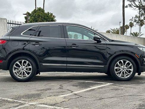 Used 2019 Lincoln MKC Select FWD image 3