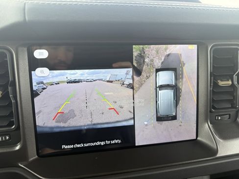 New 2025 Ford Bronco Badlands image 18