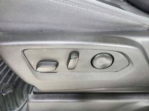 Used 2024 Chevrolet Silverado 1500 Custom image 20