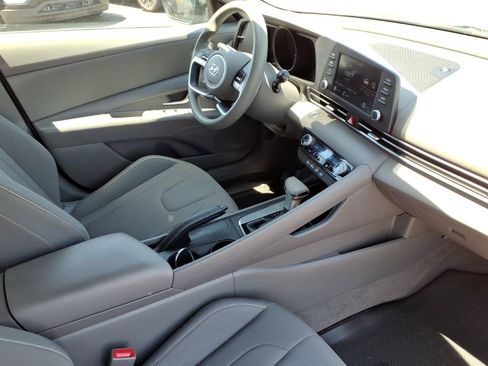 Certified 2023 Hyundai Elantra SEL FWD image 10