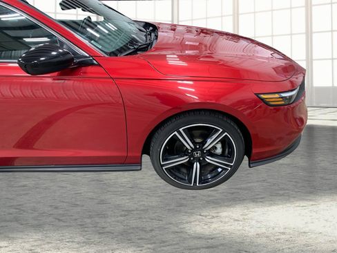 Used 2024 Honda Accord Sport image 24