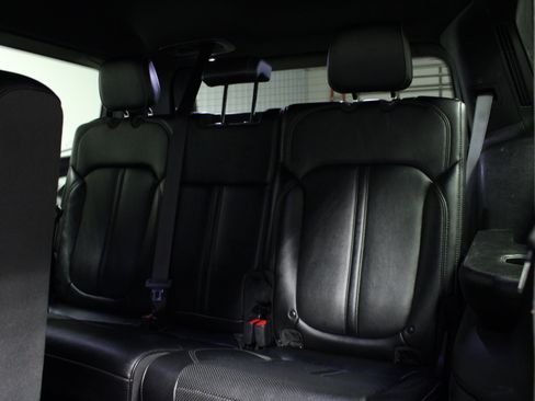 Used 2024 Jeep Wagoneer Series II w/ Flexible Seating Group AWD/4WD image 14