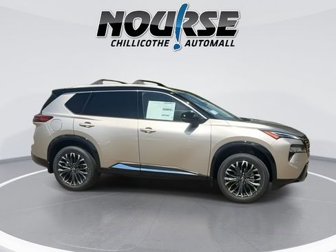 New 2026 Nissan Rogue Platinum AWD/4WD image 2