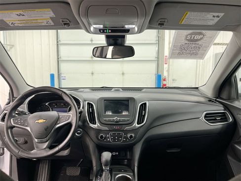 Used 2022 Chevrolet Equinox LT image 10