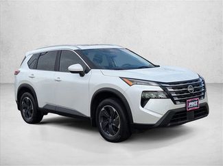 Used 2024 Nissan Rogue SV w/ SV Premium Package video 3