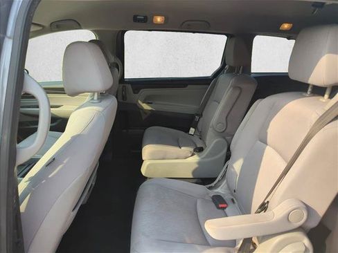 Used 2019 Honda Odyssey EX image 13