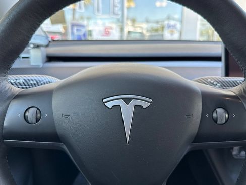 Used 2022 Tesla Model Y Performance AWD/4WD image 24