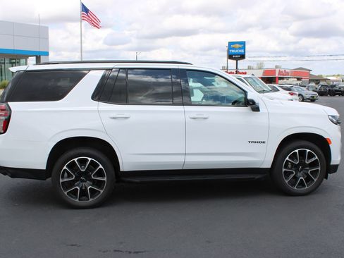 Used 2022 Chevrolet Tahoe RST w/ Luxury Package AWD/4WD image 10