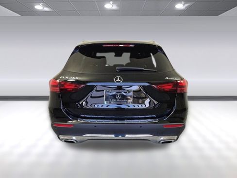 Certified 2025 Mercedes-Benz GLA 250 GLA 250 image 8