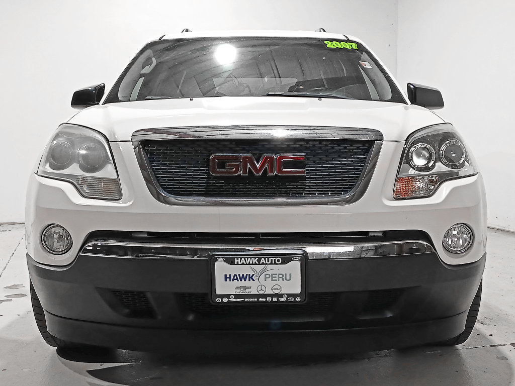 Used 2007 GMC Acadia SLE w/ Convenience Package FWD image 2