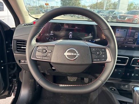 New 2026 Nissan Sentra SR w/ Floor Mat Package FWD image 11